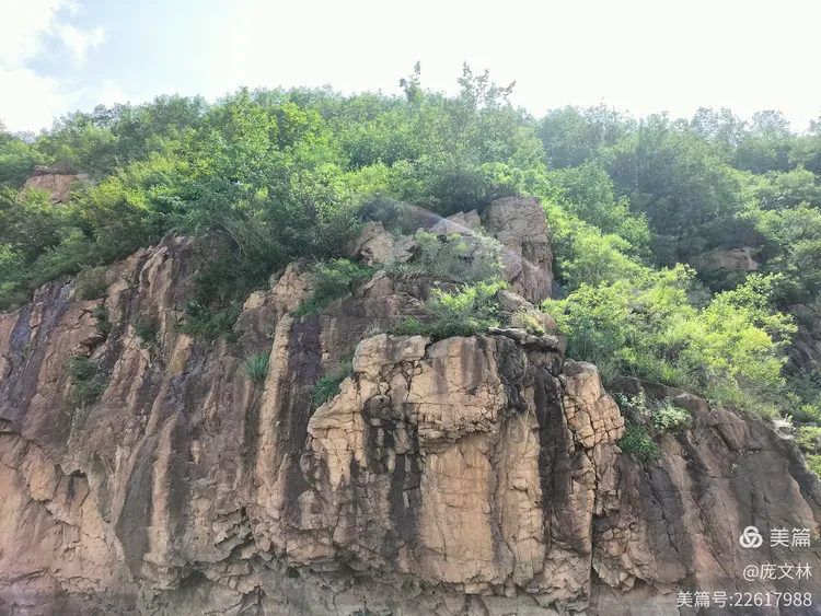 辽宁葫芦岛绥中县塔子沟村写生剪影